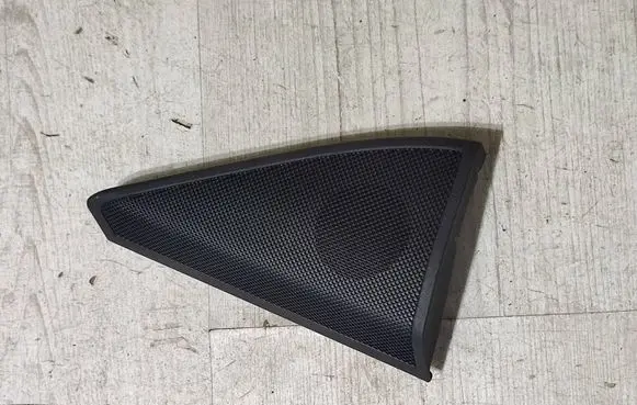 Mercedes-Benz GLK (X204) Side speaker trim/cover A2047200548