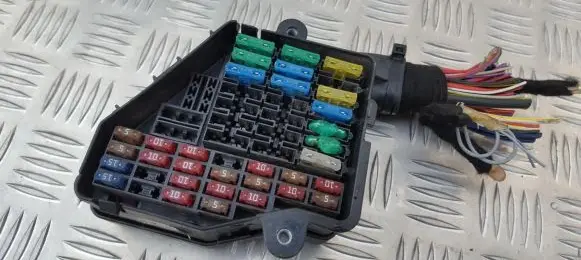 Audi A6 S6 C5 4B Fuse box set