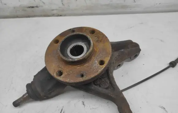 Peugeot 3008 I Front wheel hub