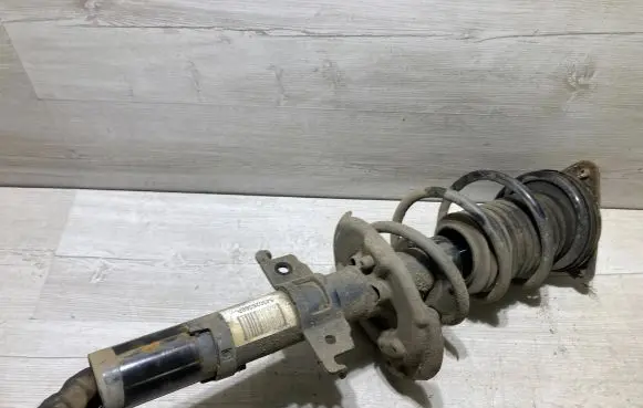 Renault Megane IV Front shock absorber/damper 543025368R