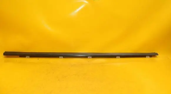 KIA Ceed Door glass rail 758