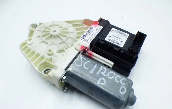 Volkswagen Scirocco Front door window regulator motor 1Q0959701H