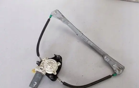 Renault Thalia I Front door window regulator with motor 
