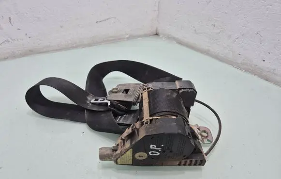 Mercedes-Benz ML W163 Front seatbelt A1638601485