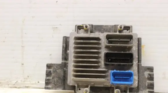 Opel Mokka X Engine control unit/module 12679097