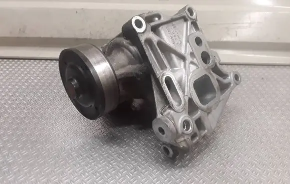 Mazda 6 Water pump SH0115100
