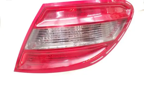 Mercedes-Benz C W204 Rear/tail lights 2048203064
