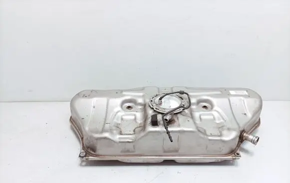BMW i8 Fuel tank 7339190 7339267