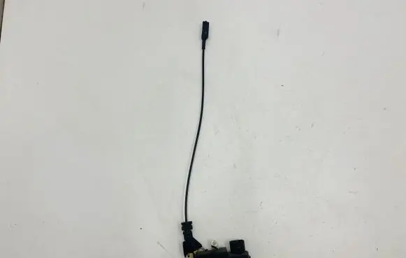 Volvo XC90 Front door lock 30699750