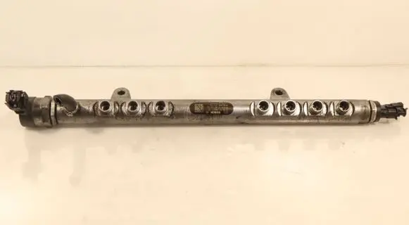 Volvo S60 Fuel main line pipe 0445215025