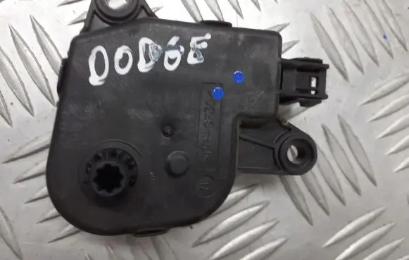 Dodge Caravan Air flap motor/actuator 04885465AA