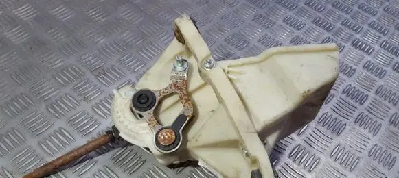 Hyundai Tucson JM Gear shifter/selector DWM2E0112