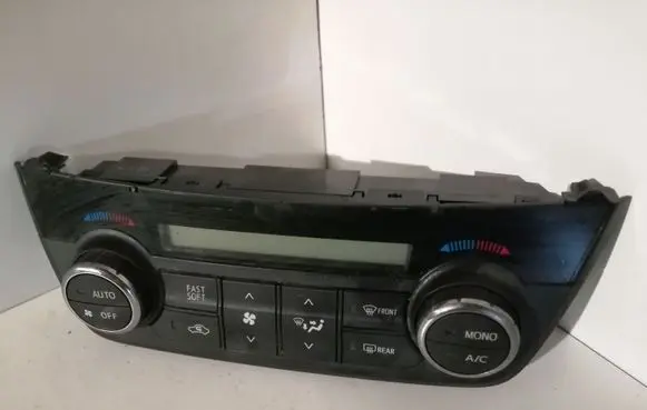 Toyota RAV 4 (XA40) Climate control unit 5590042450