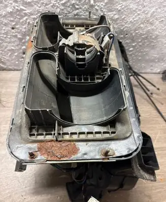 BMW 3 E30 Interior heater climate box assembly 9150212117