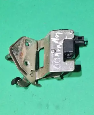 Skoda Octavia Mk2 (1Z) Loading door lock loop/hook striker 806615 QI9908