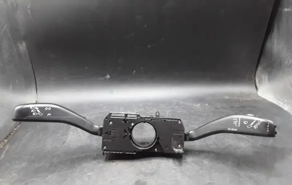 Volkswagen Polo V 6R Wiper turn signal indicator stalk/switch 6Q0953503EE 204818ARW 6527655
