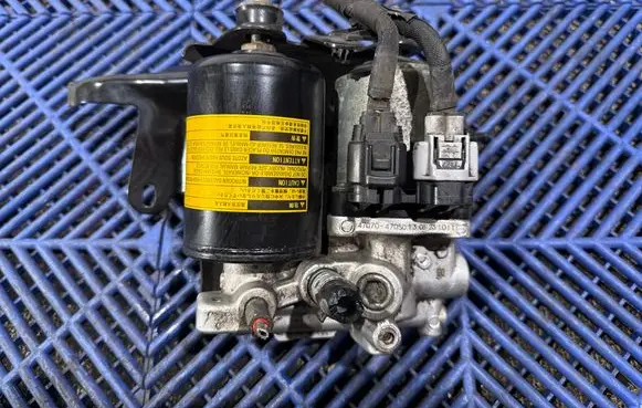 Toyota Prius (XW30) ABS Pump 4707047050