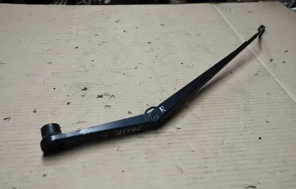 Chrysler Pacifica Front wiper blade arm