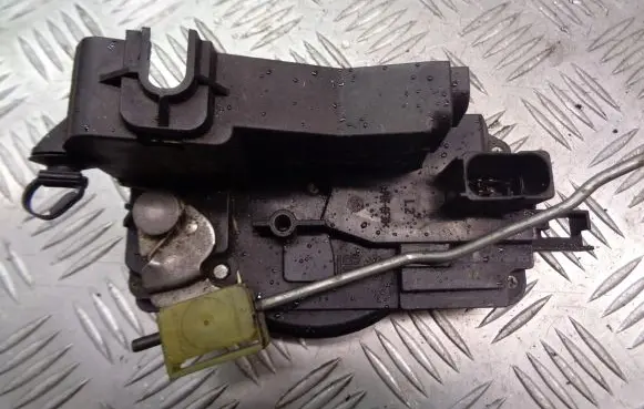 Opel Signum Front door lock