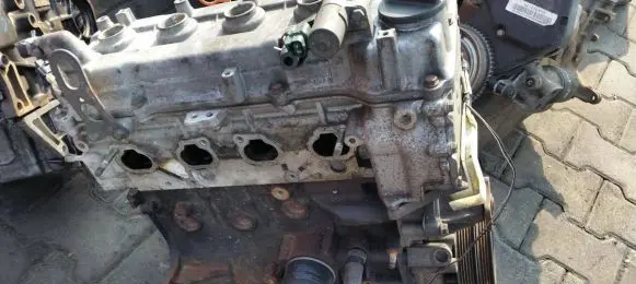 Nissan Almera N16 Engine