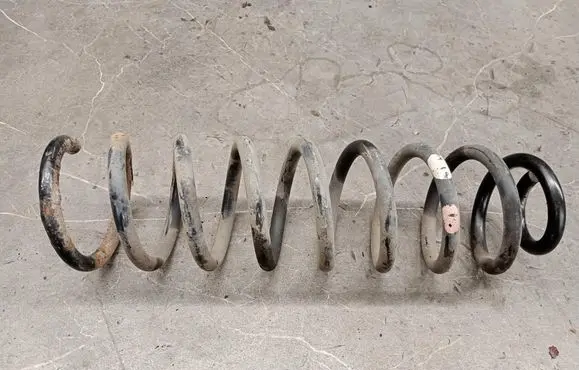 Renault Megane II Rear coil spring