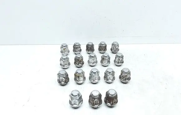 KIA Ceed Nuts/bolts 