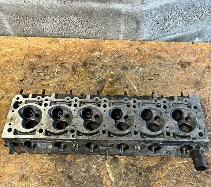 Other cylinder head part