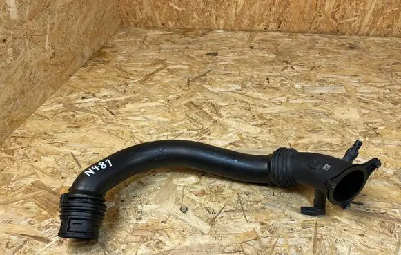BMW 3 G20 G21 Intercooler hose/pipe 8601683