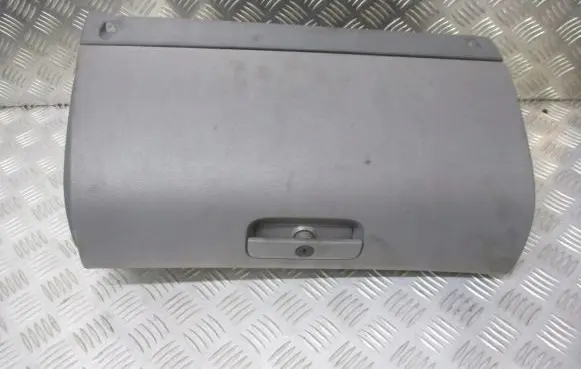 Skoda Octavia Mk1 (1U) Glove box