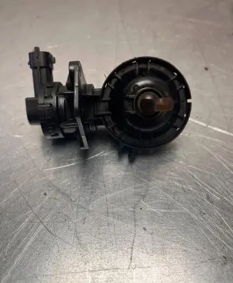 Opel Corsa C Vacuum valve 928498092