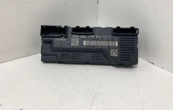 Volkswagen Touareg II Tailgate/trunk control unit/module 7P6959107C