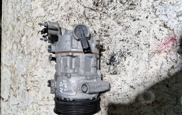 Peugeot 2008 I Air conditioning (A/C) compressor (pump) 9675655880