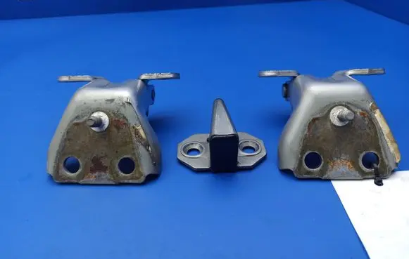 Front door hinge set