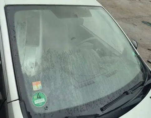 Renault Twingo II Front windscreen/windshield window TED69