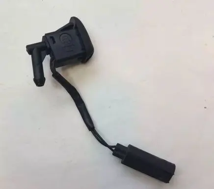 BMW X5 E53 Windshield washer spray nozzle 7000119