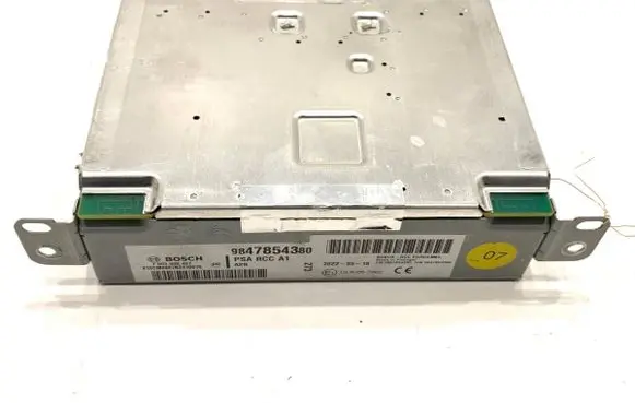 Opel Vivaro Radio/CD/DVD/GPS head unit 9847854380