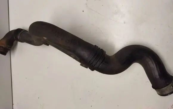 Volkswagen Golf V Intercooler hose/pipe 1K0145762P
