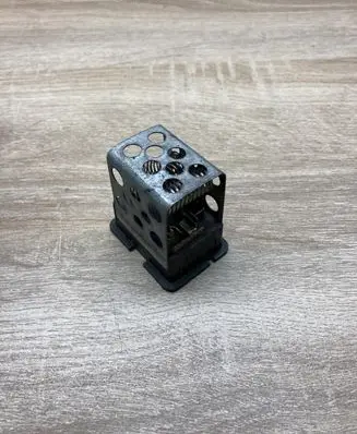 Opel Zafira A Heater blower motor/fan resistor 90559834