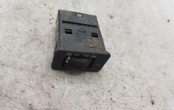 Nissan X-Trail T30 Headlight level height control switch NOCODE