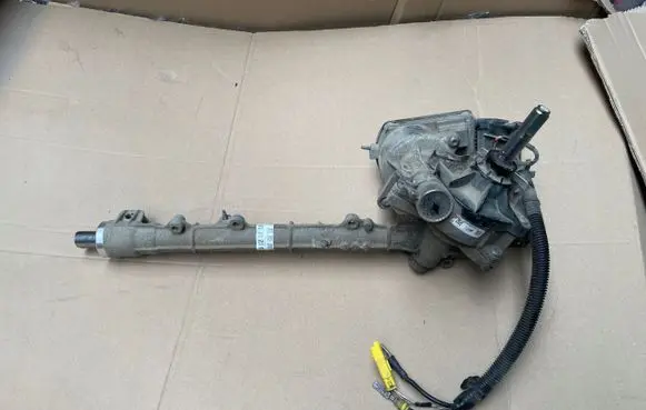 Citroen Berlingo Steering rack mounting bracket 680000821200