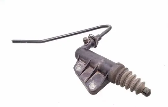 Suzuki Swift I Clutch master cylinder 2382063J00