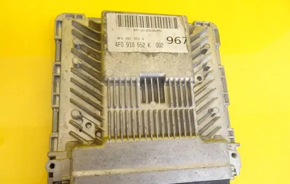 Audi A6 S6 C6 4F Engine control unit/module 4F0910552K