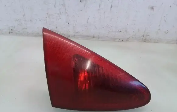 Alfa Romeo 147 Tailgate rear/tail lights