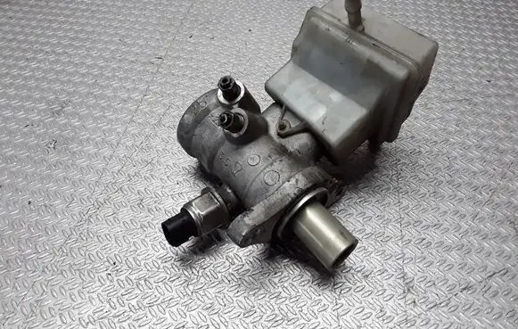 Renault Espace - Grand espace IV Master brake cylinder 8200181766A