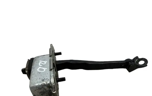 Hyundai Tucson TL Front door check strap stopper