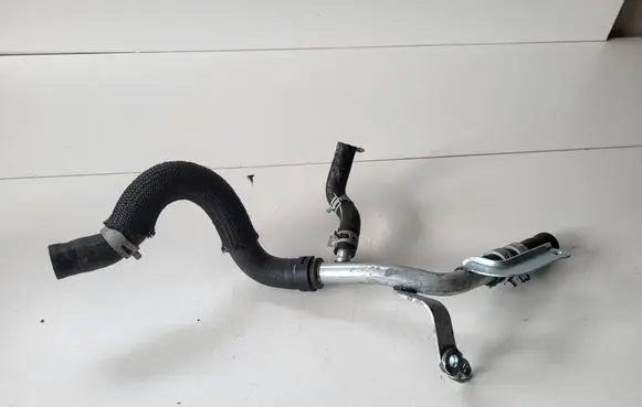 Nissan X-Trail T32 Engine coolant pipe/hose