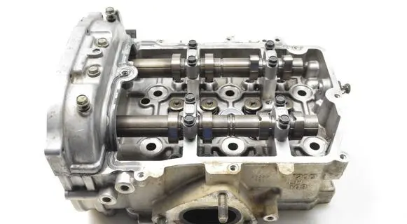 Subaru Outback Engine head T20DLH