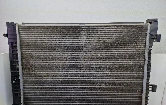 Audi A6 S6 C5 4B Coolant radiator 8D0121331