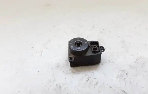 Hyundai Sonata Wing mirror switch 60217