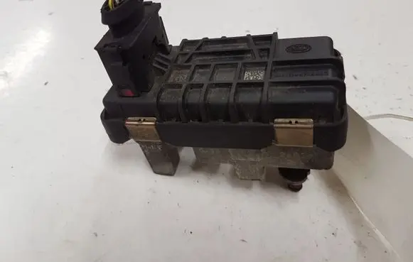 Jaguar S-Type Turbine electric control actuator 6NW009206 752406 2607L2